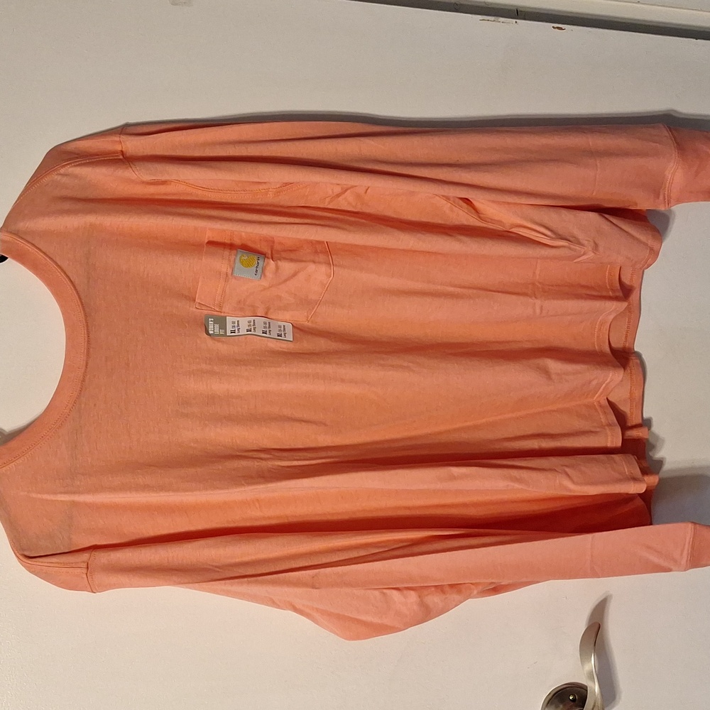 Carhartt Women's Loose Fit Lightweight Long-Sleeve Crewneck Pocket T-Shirt. XL